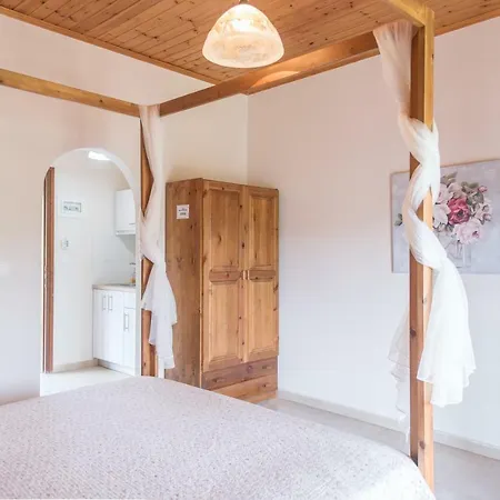 Nikos & Vivi Lägenhet *