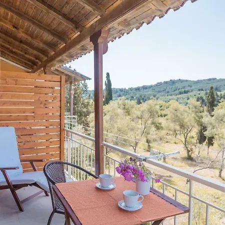 Nikos & Vivi Apartamento Perivólion
